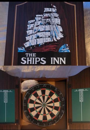 Darts in kast weg wegens niet gebruikt, Enlèvement ou Envoi, Comme neuf