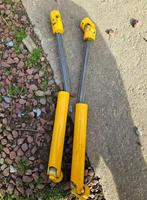2 petits cardans neuf, Ophalen