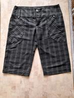 Zwart geruite short, Vero Moda, maat 40, Ophalen of Verzenden, Zo goed als nieuw, Maat 38/40 (M), Zwart