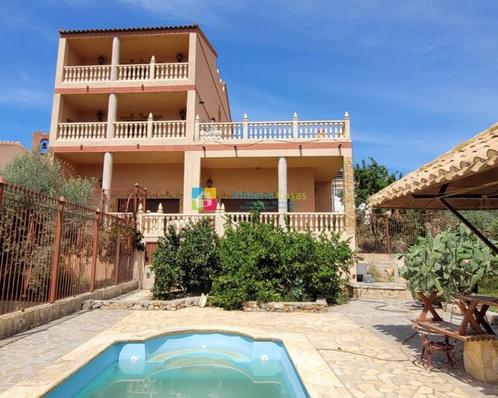 Andalusië.Almeria .Villa met 4 slaapkamers en zwembad, Immo, Buitenland, Spanje, Woonhuis, Dorp