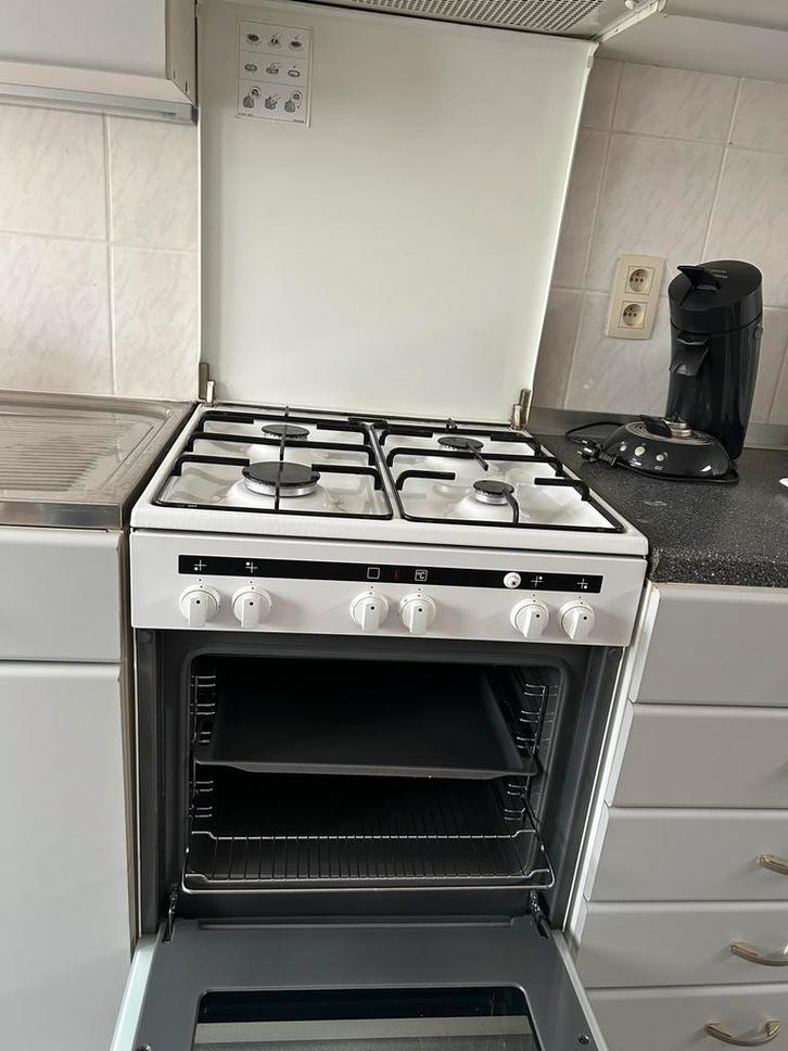 Gemengd fornuis met oven van Siemens, Elektronische apparatuur, Ovens, Zo goed als nieuw, Vrijstaand, Oven, 60 cm of meer, 45 tot 60 cm