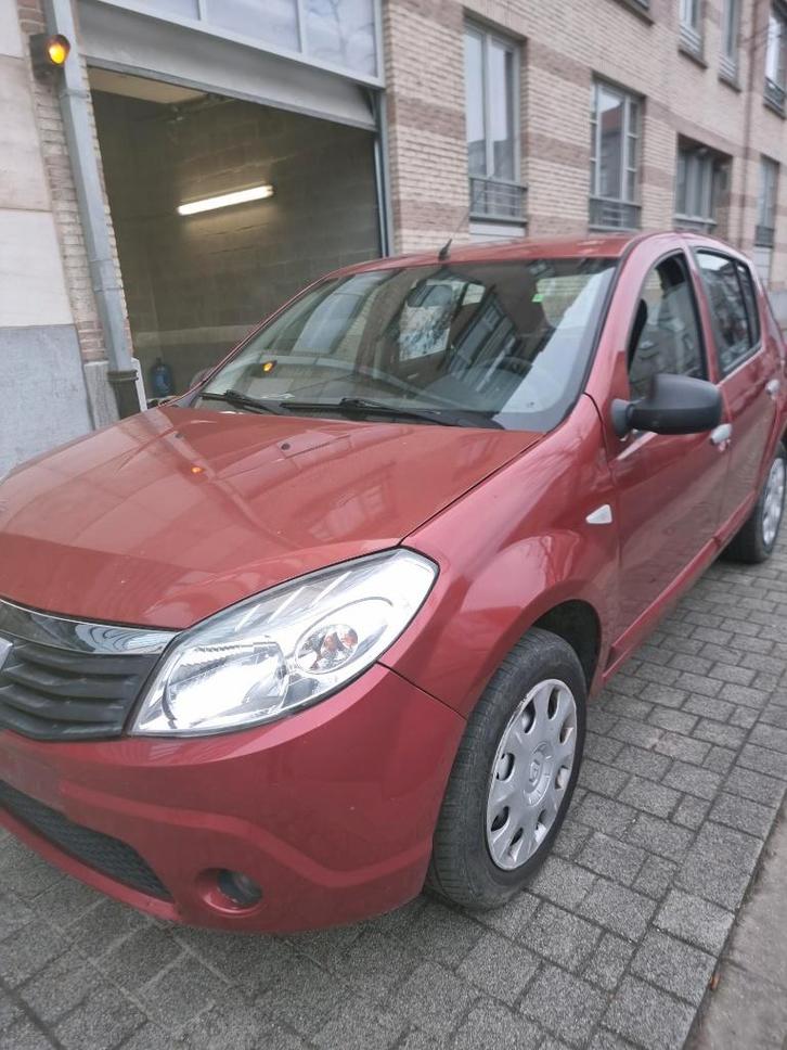 Dacia Sandero 2010 Essence 0492/037136, Auto's, Dacia, Particulier, Sandero, Airconditioning, Centrale vergrendeling, Elektrische ramen
