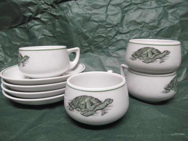 Kopjes met schoteltjes met schildpadden, Antiek en Kunst, Curiosa en Brocante, Ophalen of Verzenden