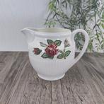 Wedgwood Moss Rose Karaf / Waterkan 750ml, Antiek en Kunst, Ophalen of Verzenden