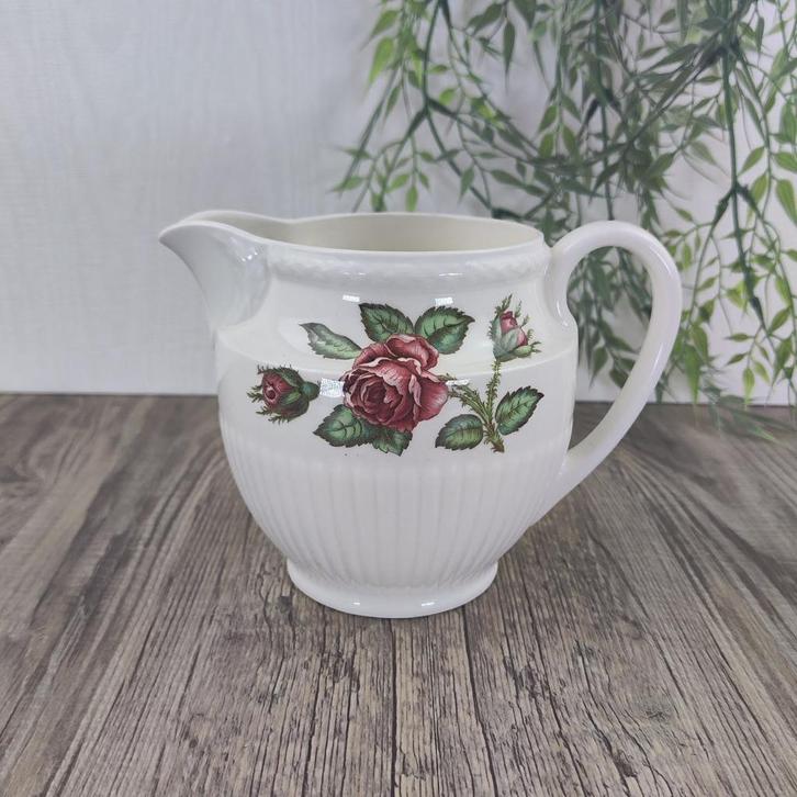 Wedgwood Moss Rose Karaf / Waterkan 750ml, Antiek en Kunst, Antiek | Servies los, Ophalen of Verzenden