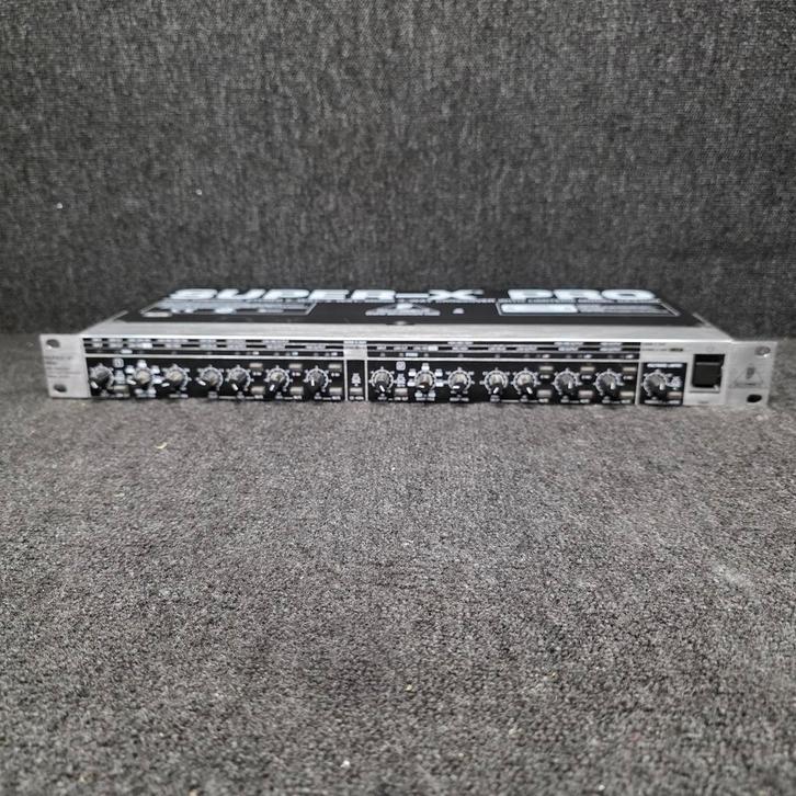 BEHRINGER CX3400    Crossover   2 in 6 uit, Audio, Tv en Foto, Luidsprekerboxen, Zo goed als nieuw, Ophalen of Verzenden