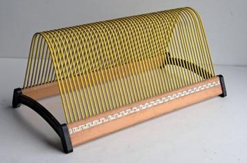 Joli ancien porte-disques vintage parfait état beschikbaar voor biedingen