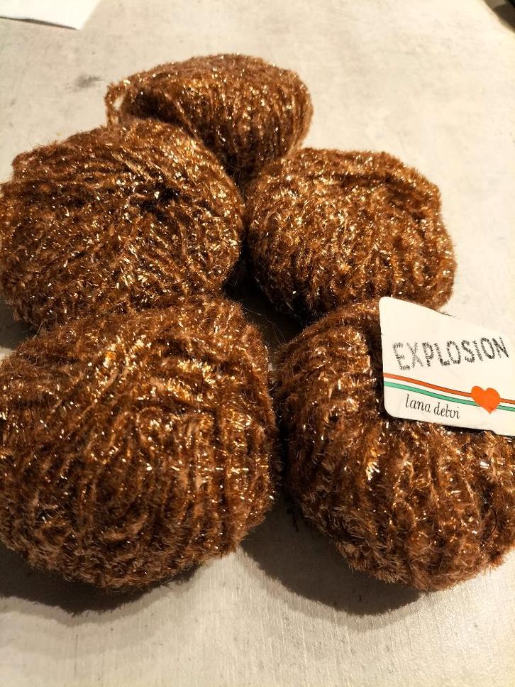 Bolletje wol Lana delvi explosion 5 ballen., Hobby en Vrije tijd, Breien en Haken, Ophalen of Verzenden