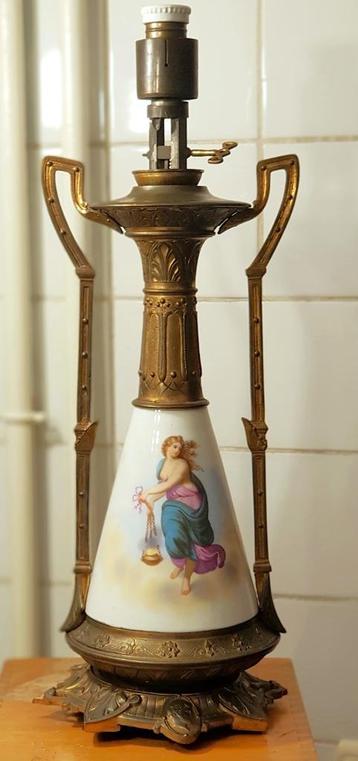 Oude Grote Art Nouveau Jugendstil olielamp   beschikbaar voor biedingen