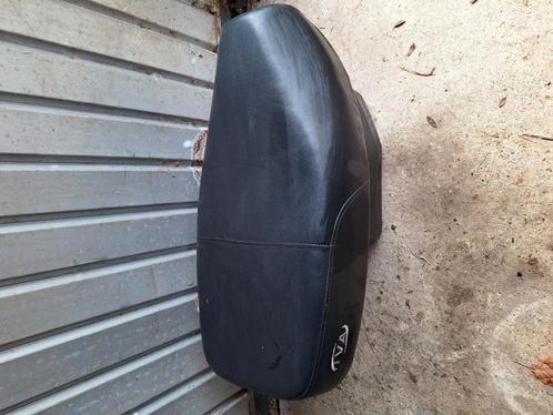 Zadel ( buggy) scooter iva 50cc of btc gts nero, Fietsen en Brommers, Brommeronderdelen | Algemeen, Carburateur, Ophalen of Verzenden