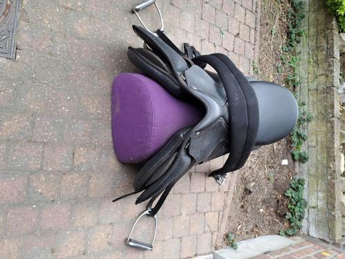 Dressuurzadel Wintec 17,5 inch, Dieren en Toebehoren, Paarden en Pony's | Zadels, Gebruikt, Dressuur, Ophalen