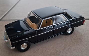 James Bond auto Corgi film 'Octopussy' Mercedes-Benz 240D beschikbaar voor biedingen
