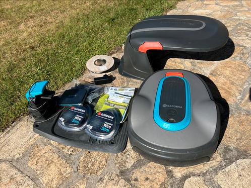 Gardena robot smart sileno life avec garage, Tuin en Terras, Robotmaaiers, Gebruikt, 20 tot 25 cm, Ophalen