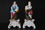 2 beeldjes kinderen die lezen en leunen 19e-eeuws porselein, Antiek en Kunst, Ophalen of Verzenden