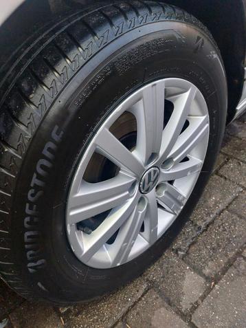 4 velgen met zeer goede originele 15" banden golf 6, _5,6,7, Auto-onderdelen, Ophalen, Band(en)