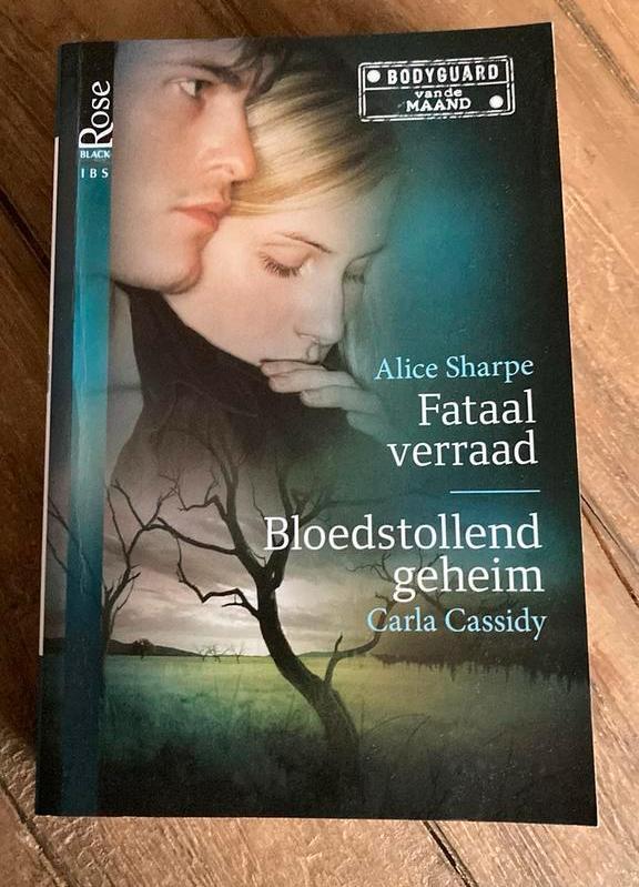 Carla Cassidy - Fataal verraad / Bloedstollend geheim, Boeken, Romans, Zo goed als nieuw, Ophalen of Verzenden