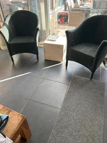 Bijzet zetels loom beschikbaar voor biedingen