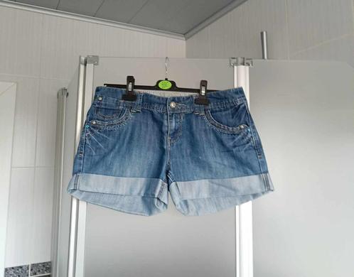 Korte broek - Jeans - Blauw - C&A - Yessica - Maat 42 - €3, Vêtements | Femmes, Culottes & Pantalons, Porté, Taille 42/44 (L)