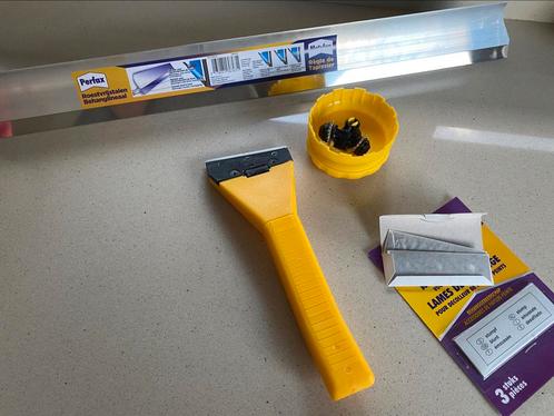Perfax behangliniaal, papierasteker en perforator, Doe-het-zelf en Bouw, Gereedschap | Handgereedschap, Zo goed als nieuw, Ophalen