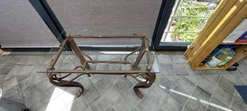 Table fer forgé et verre, Enlèvement