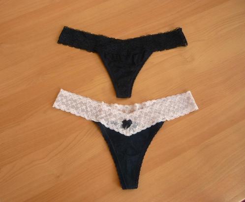 Set van 2 zwarte witte kanten strings van Hunkemöller Maat L, Kleding | Dames, Ondergoed en Lingerie, Ophalen of Verzenden