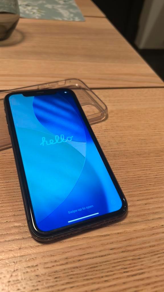 Apple iPhone 11, Télécoms, Téléphonie mobile | Apple iPhone, Utilisé, 128 GB, Sans abonnement, Sans simlock, iPhone 11, Noir, Enlèvement