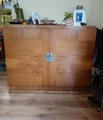 Art deco meubelen walnoot gefineerd eikenhout beschikbaar voor biedingen