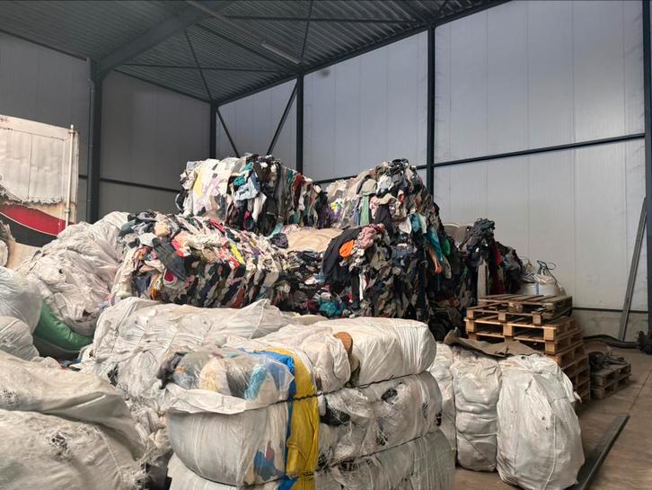 Oude kleding, Zakelijke goederen, Stock en Retail | Partijen goederen, Ophalen of Verzenden