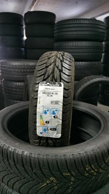 16560r14 165 60 r14 165/60/14 uniroyel nouveau avec montage  beschikbaar voor biedingen