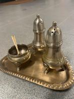 Verzilverd peper- en zout stelletje, Ophalen