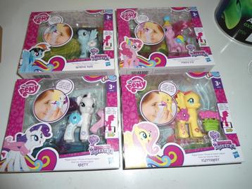 My little pony magische scene.4 verschillende soorten.Nieuw beschikbaar voor biedingen