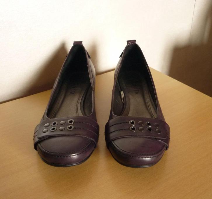 Donkerpaarse lederen ballerinas van Bonita Maat 37, Kleding | Dames, Schoenen, Ophalen of Verzenden