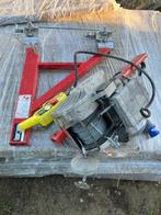 Stelling katrol ( professioneel ), Doe-het-zelf en Bouw, Ophalen, Nieuw, Elektrisch