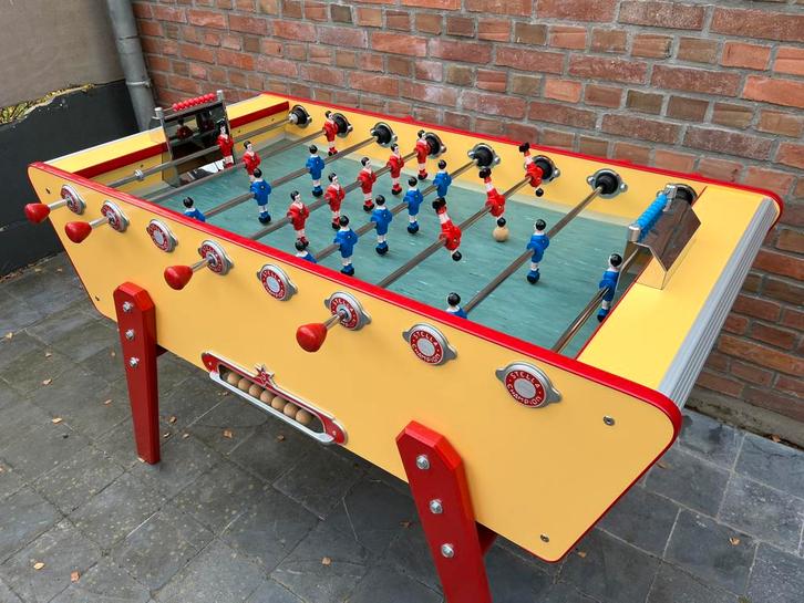 Authentique baby foot Stella Champion en parfait état, Enfants & Bébés, Jouets | Tables de jeux, Comme neuf, Enlèvement