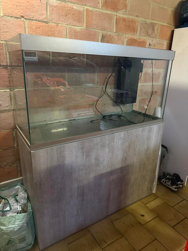 aquarium 1m20, Dieren en Toebehoren, Reptielen en Amfibieën | Toebehoren, Zo goed als nieuw, Ophalen of Verzenden