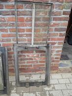 Oude dakramen, Enlèvement