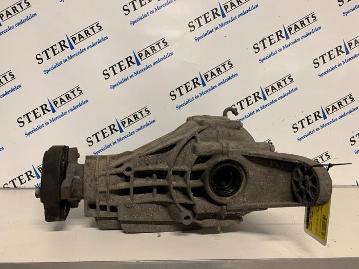 Differentieel achter van een Mercedes R-Klasse, Auto-onderdelen, Remmen en Aandrijving, Mercedes-Benz, Gebruikt, 3 maanden garantie