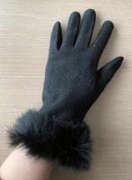Zwarte vintage handschoenen met bont, Kleding | Dames, Mutsen, Sjaals en Handschoenen, Verzenden, Zo goed als nieuw, Maat 42/44 (L)