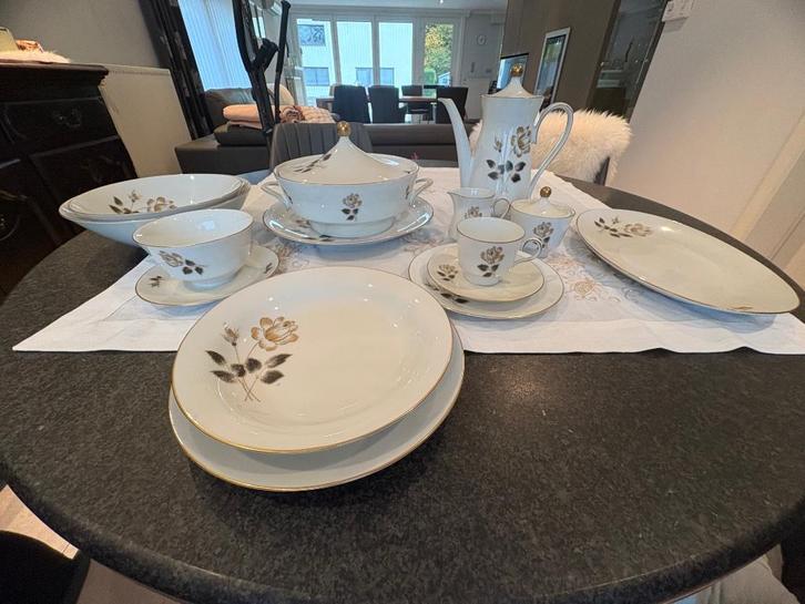 Eetservies uit begin jaren 70, Verzamelen, Retro, Huis en Inrichting, Ophalen