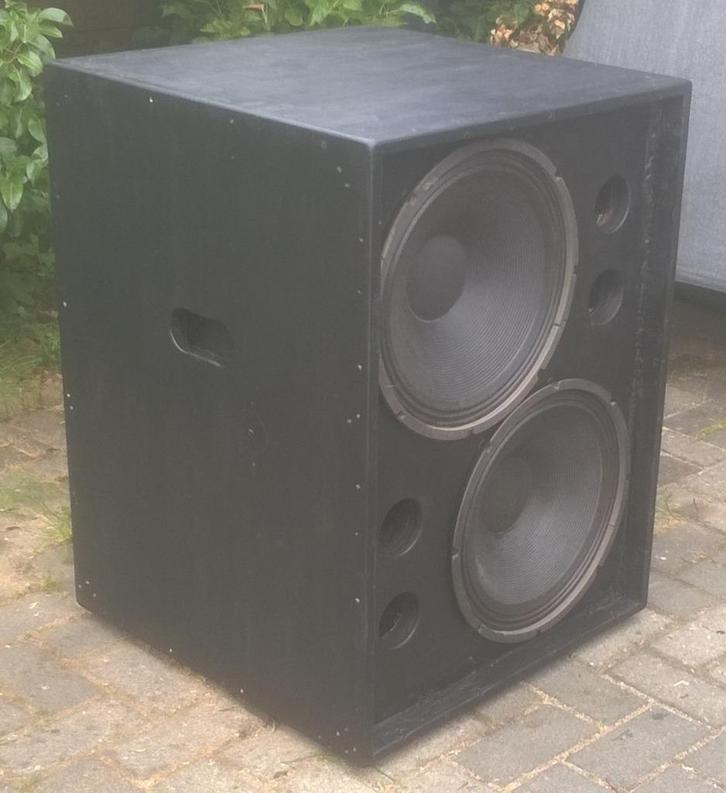 Subs 800 - 1400 Watt dubbel 15 inch, 2 stuks, Audio, Tv en Foto, Luidsprekerboxen, Refurbished, Subwoofer, 120 watt of meer, Overige merken
