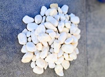 Witte Carrara sierstenen  beschikbaar voor biedingen