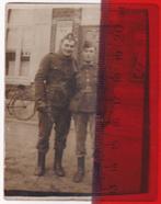 1940 SOLDATS BELGES - deux soldats devant un café - publicit, Collections, Enlèvement ou Envoi