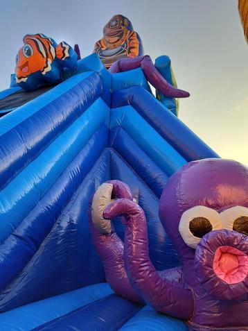 Yellow Submarine springkasteel te huur beschikbaar voor biedingen