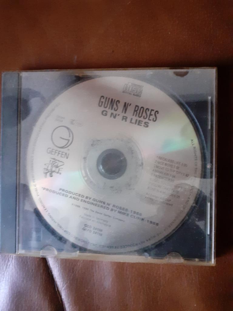 CD Guns n' Roses : G N' R Lies, Ophalen of Verzenden