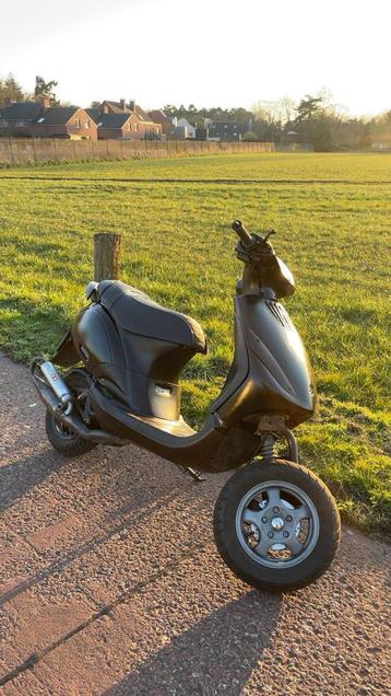 Zip 70cc 2takt stage 1, Zip, 70 cm³, Comme neuf, Classe B (45 km/h)