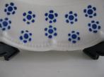 BOCH 8 diepe borden blauw wit met gestipte bloem, Ophalen