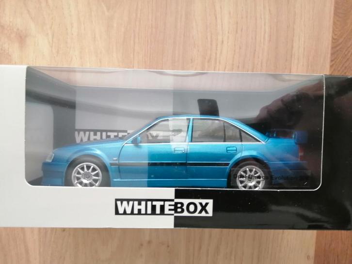 Opel Oméga, Hobby & Loisirs créatifs, Voitures miniatures | Échelles Autre, Neuf, Voiture, Enlèvement ou Envoi