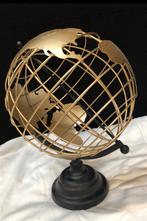 Globe dorée, Maison & Meubles, Accessoires pour la Maison | Globes, Comme neuf