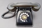 Telefoon in zwart bakeliet, Telecommunicatie, Vaste telefoons | Niet Draadloos, Met draaischijf, Gebruikt, Ophalen