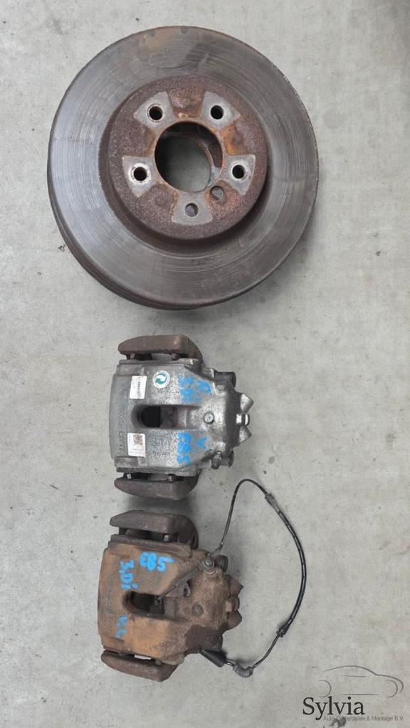 Remschijf remblokken en remklauwen set voorzijde BMW 3 / Z4, Auto-onderdelen, Remmen en Aandrijving, Gebruikt, Ophalen of Verzenden
